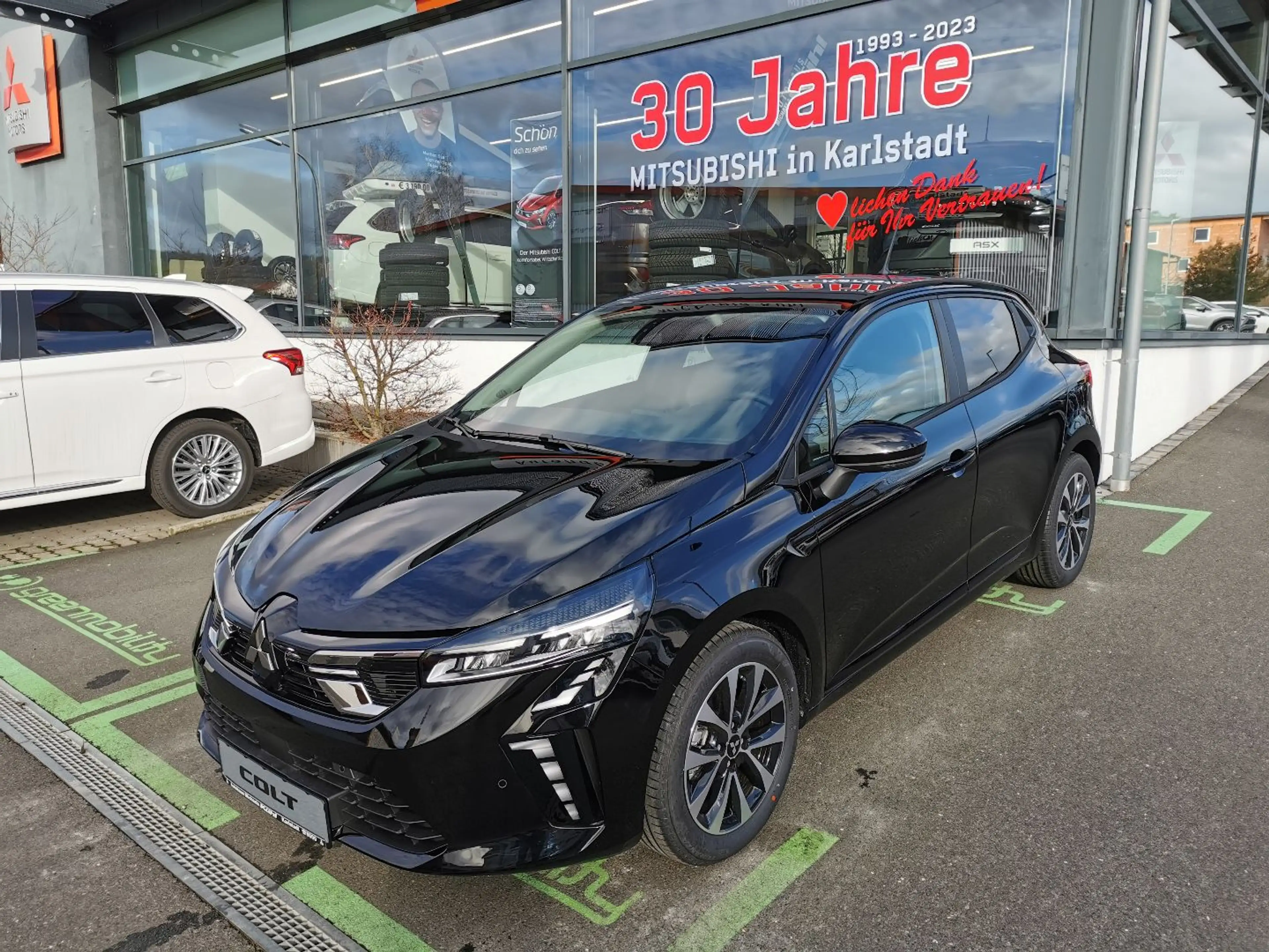 Mitsubishi Colt PLUS 1.0 T-Benzin - Werksgarantie bis 12/2030