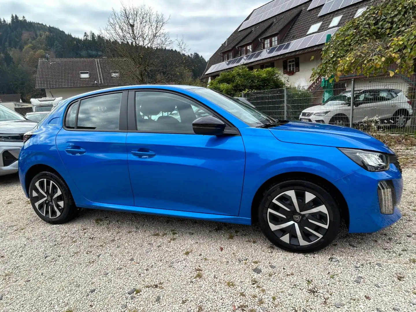 Peugeot 208 Neu Mod. LED,DAB,APP,PDC,SHZ,Assist. Blau - 2