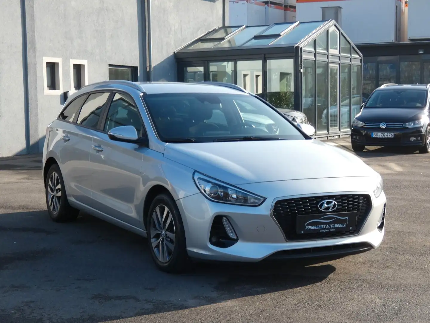 Hyundai i30 cw Family +*Navi*Klima*Shz*Kamera* Zilver - 2