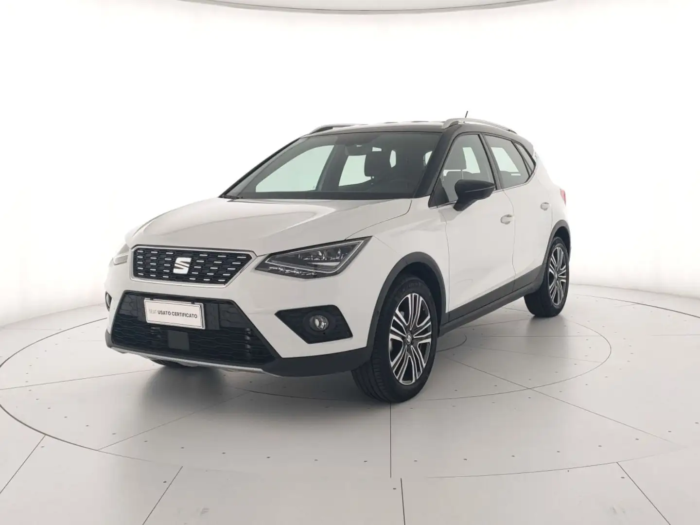 SEAT Arona 1.0 ecotsi xcellence 115cv dsg White - 1