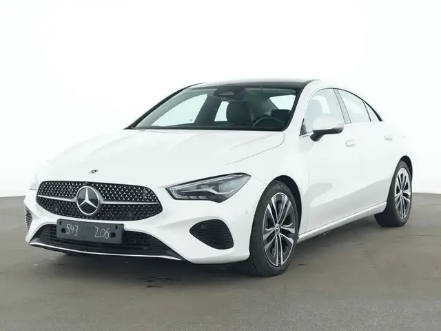 Mercedes-Benz CLA 180 Progressive Panorama, Guard 360, Led, Camera