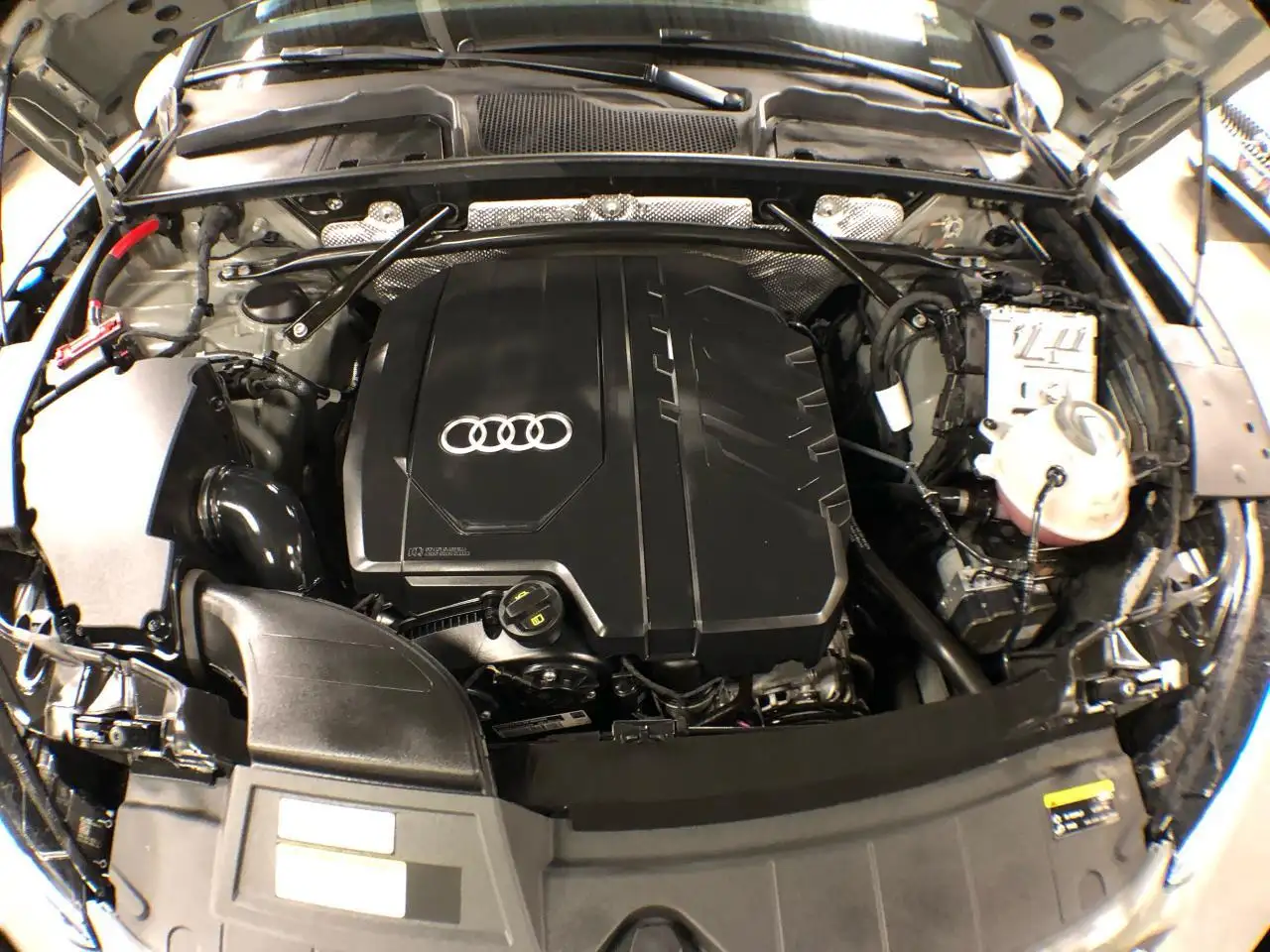 Audi Q5 снимка Audi Q5