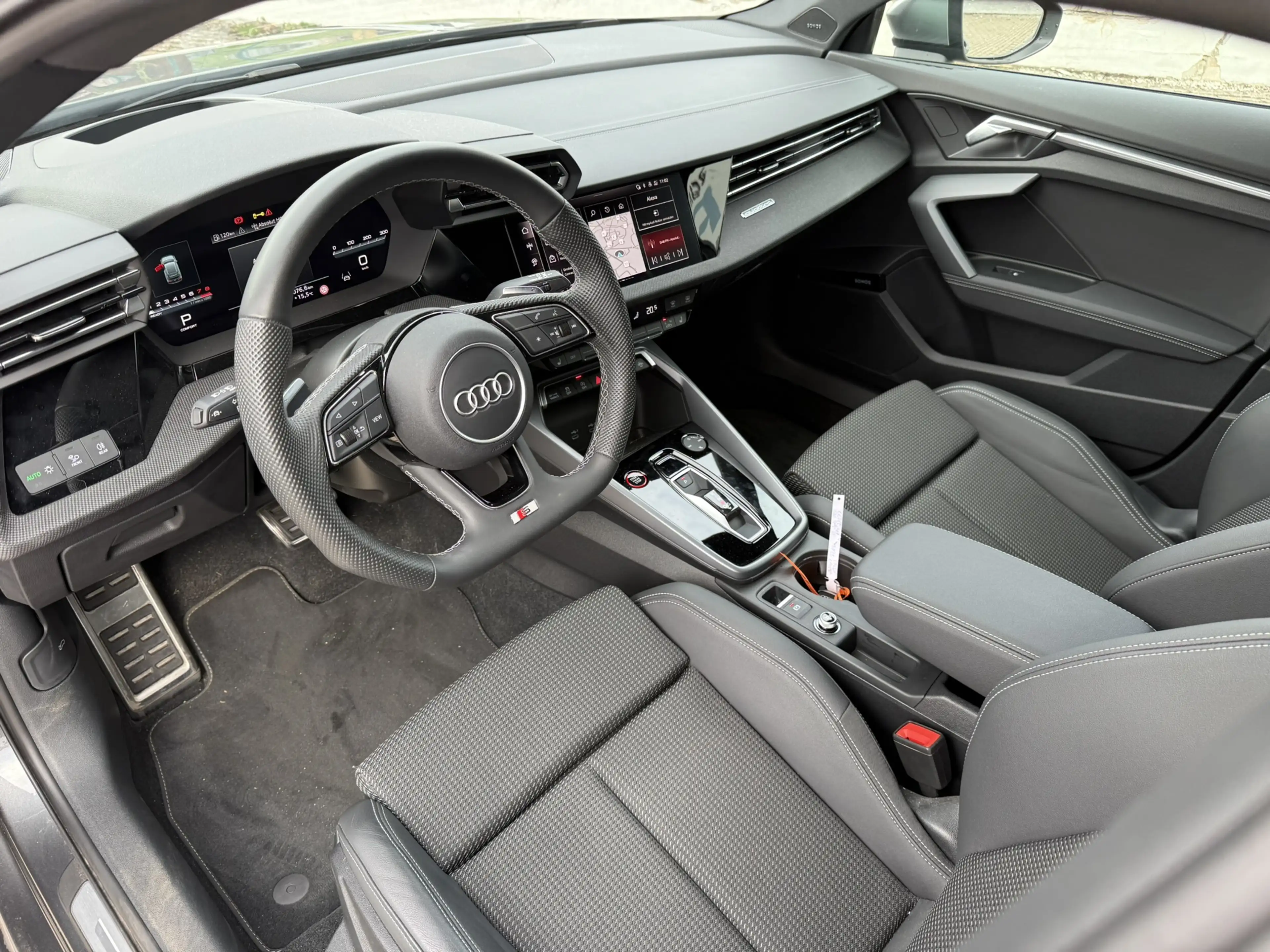 Audi S3 Sportback 2.0 TFSI S tr. ABGAS ACC HUD KAM SONOS — photo 11