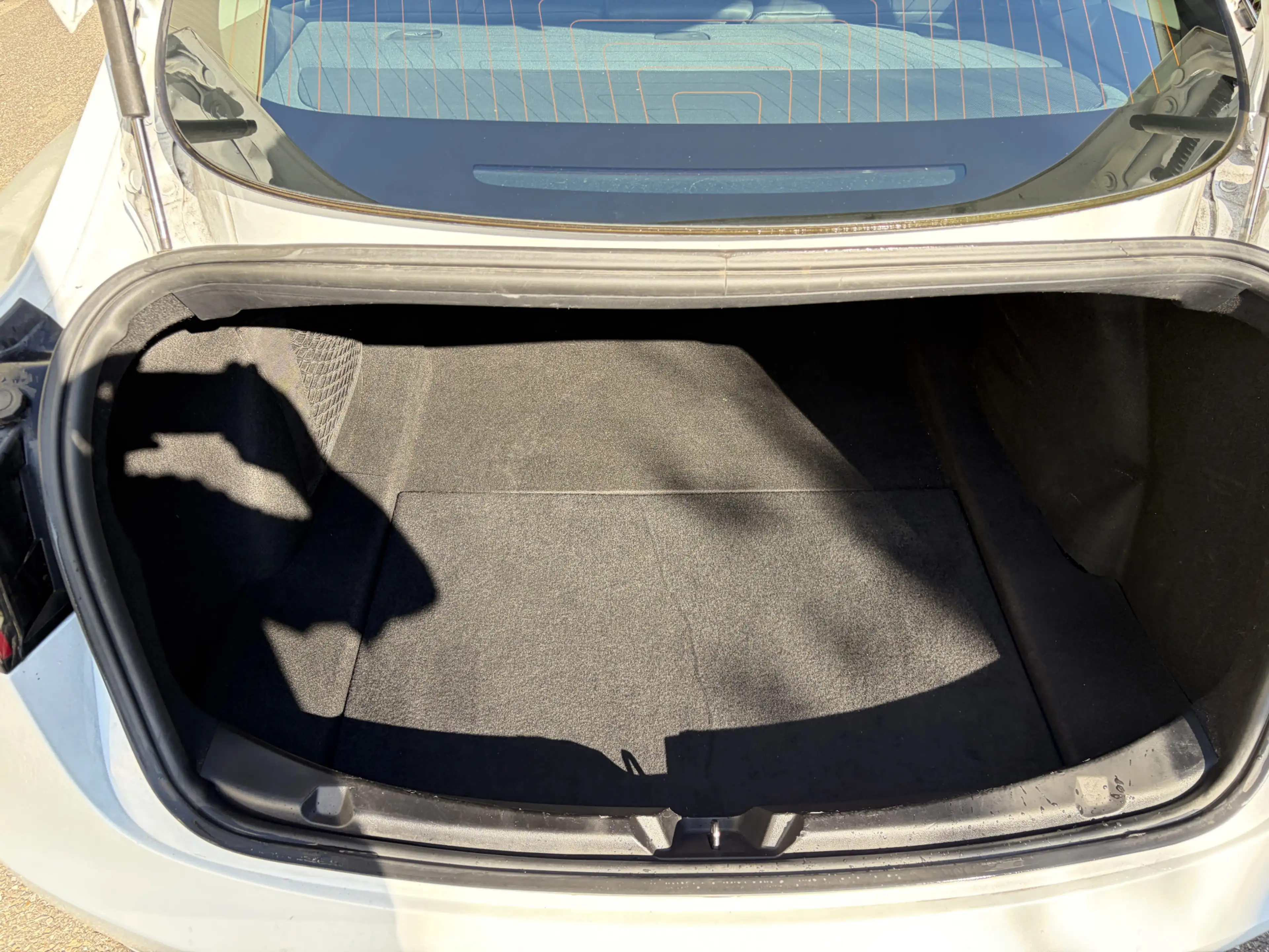 Tesla Model 3 Standard RWD Plus 60 kWh / AUTOMAAT / PANORAMADAK — photo 15