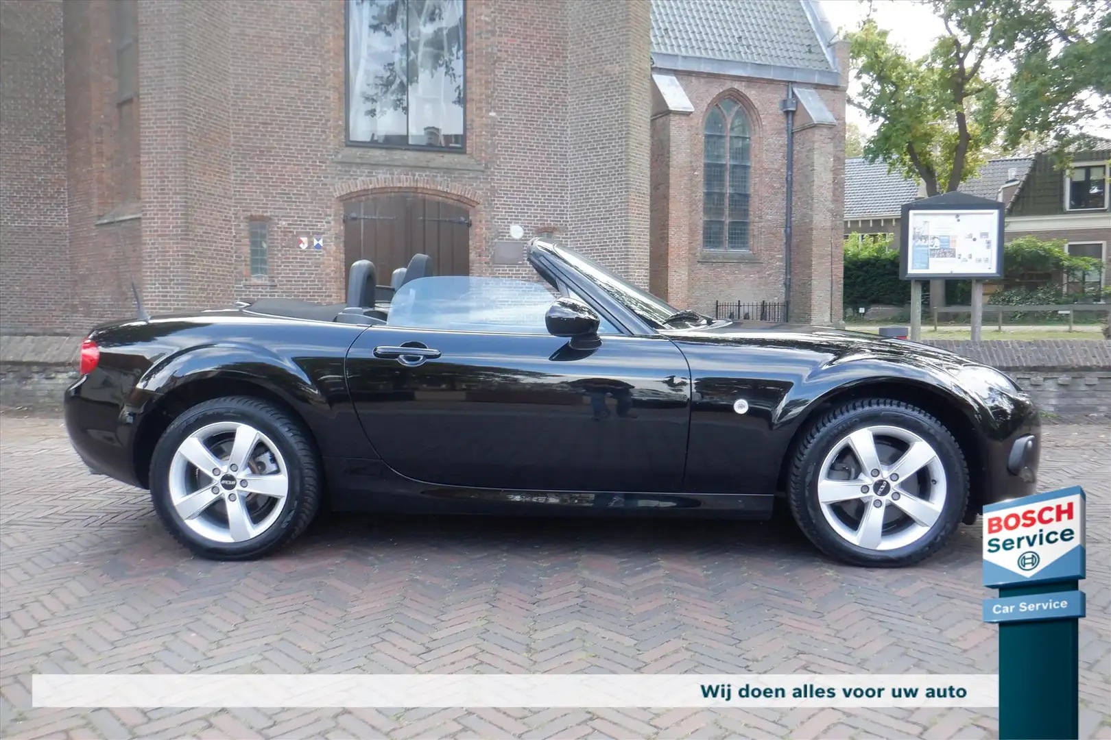 Mazda MX-5 Schwarz - 1
