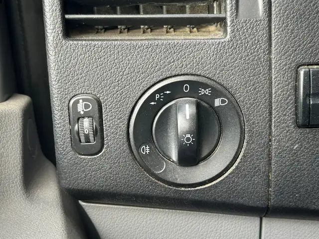 Mercedes-Benz Sprinter view 15