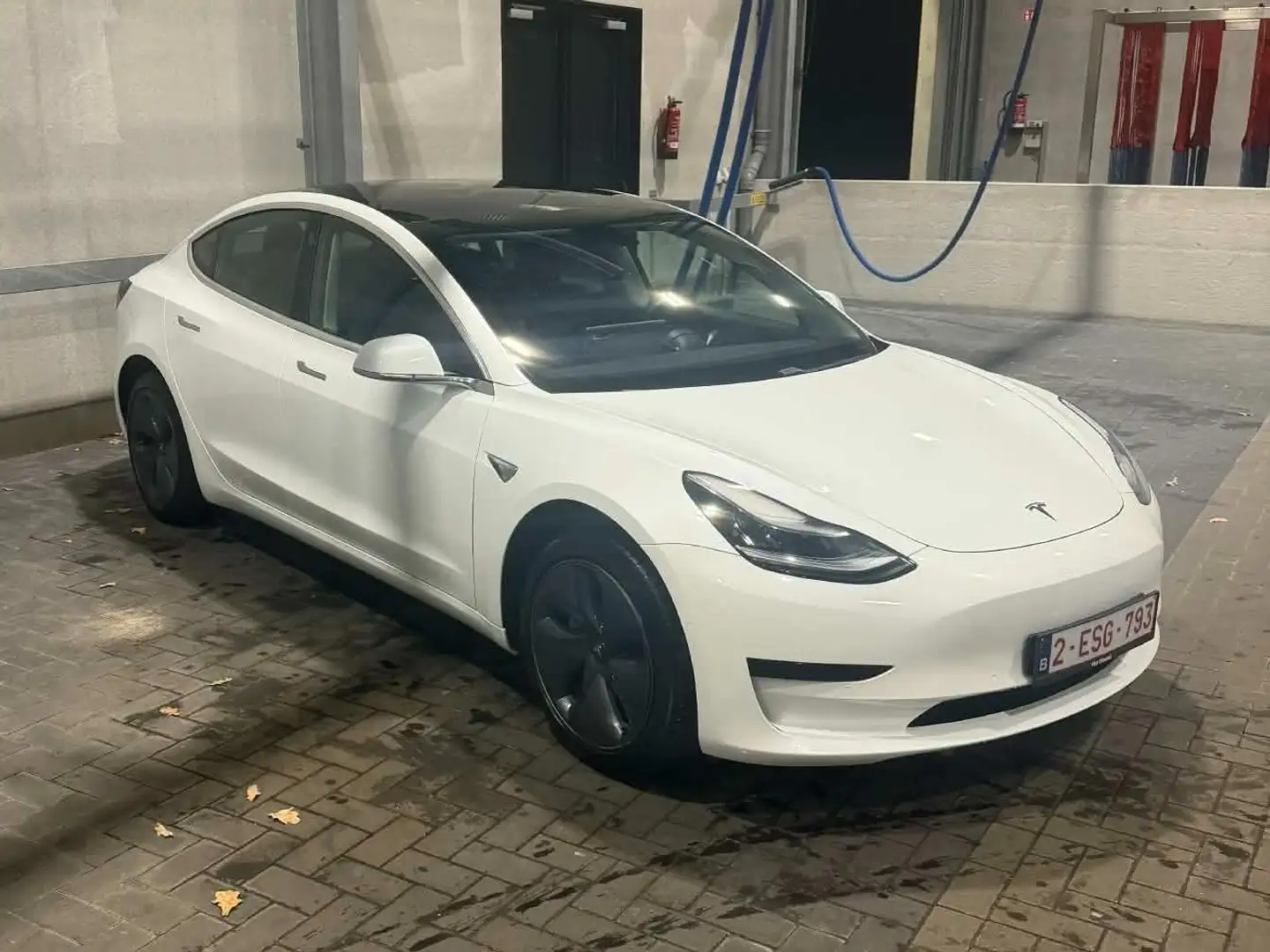 Tesla Model 3 Model 3 Standard Reichweite Plus Hinterradantrieb Wit - 1