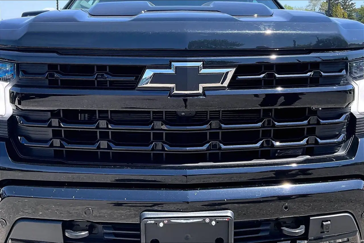 Chevrolet Silverado 1500 снимка Chevrolet Silverado 1500