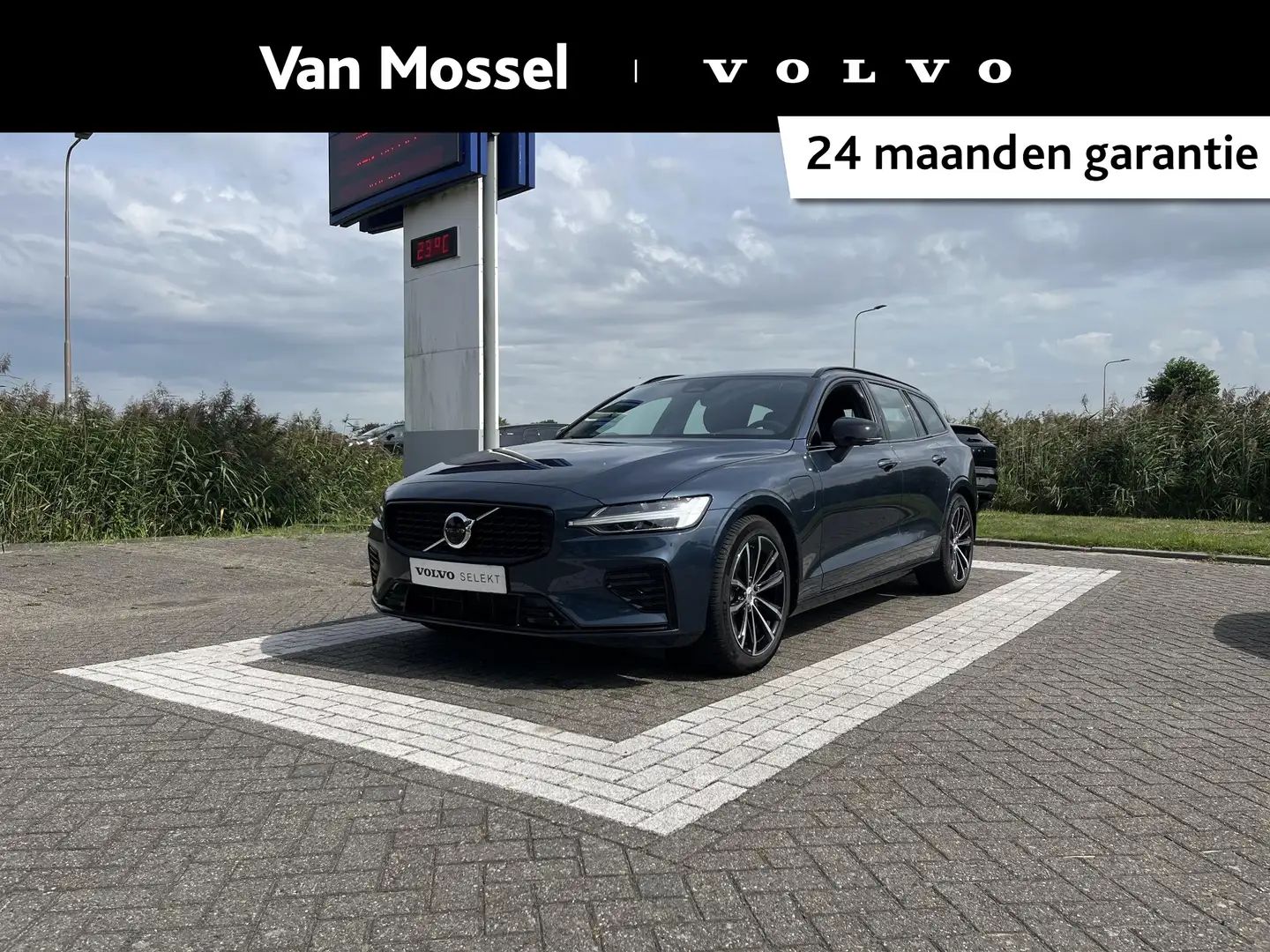 Volvo V60 T6 Plug-in hybrid AWD Plus Dark | Harman/Kardon | Blau - 1