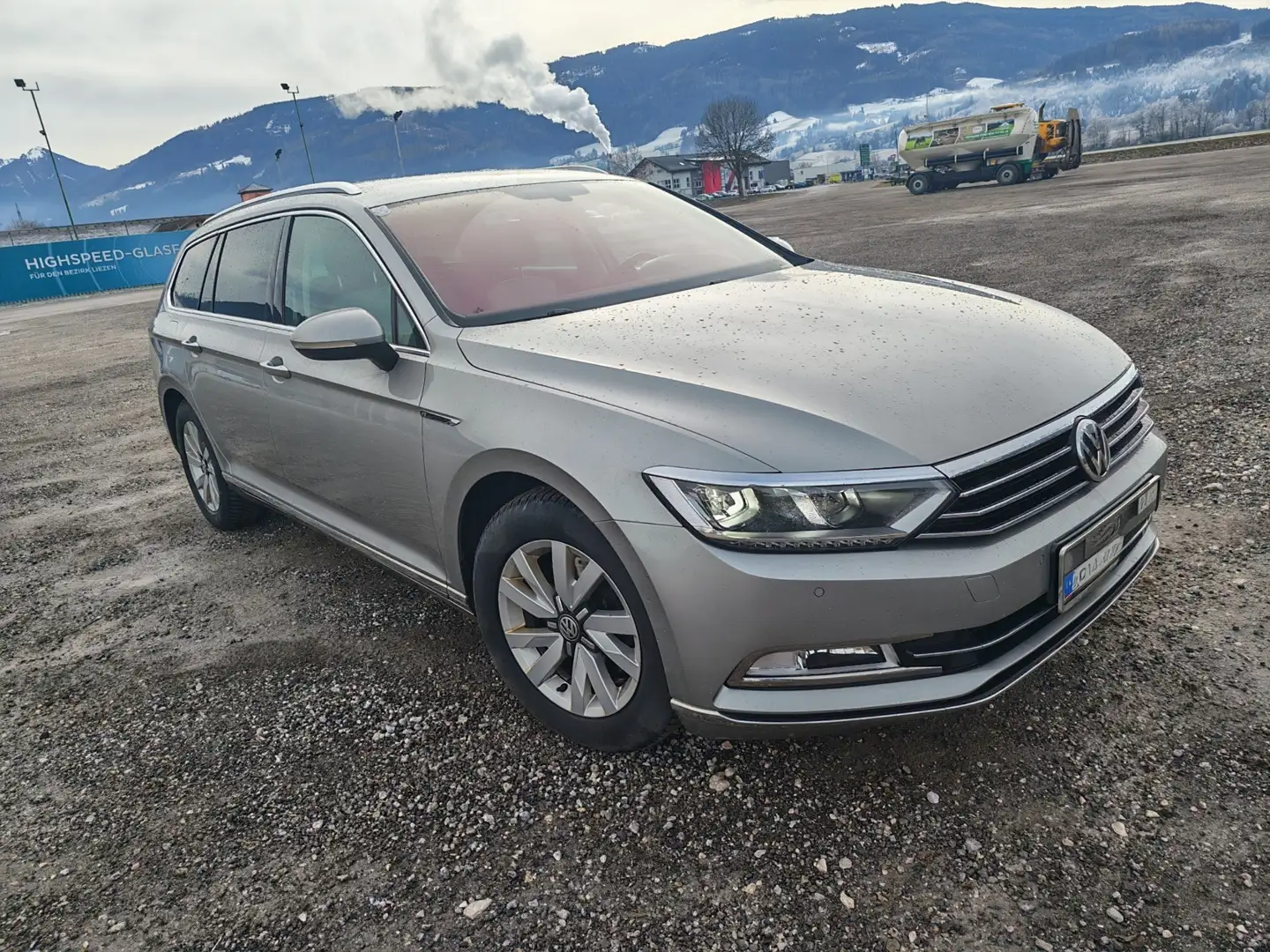 Volkswagen Passat Variant Passat Variant Comfortline 1,6 TDI Topzustand! Silber - 1