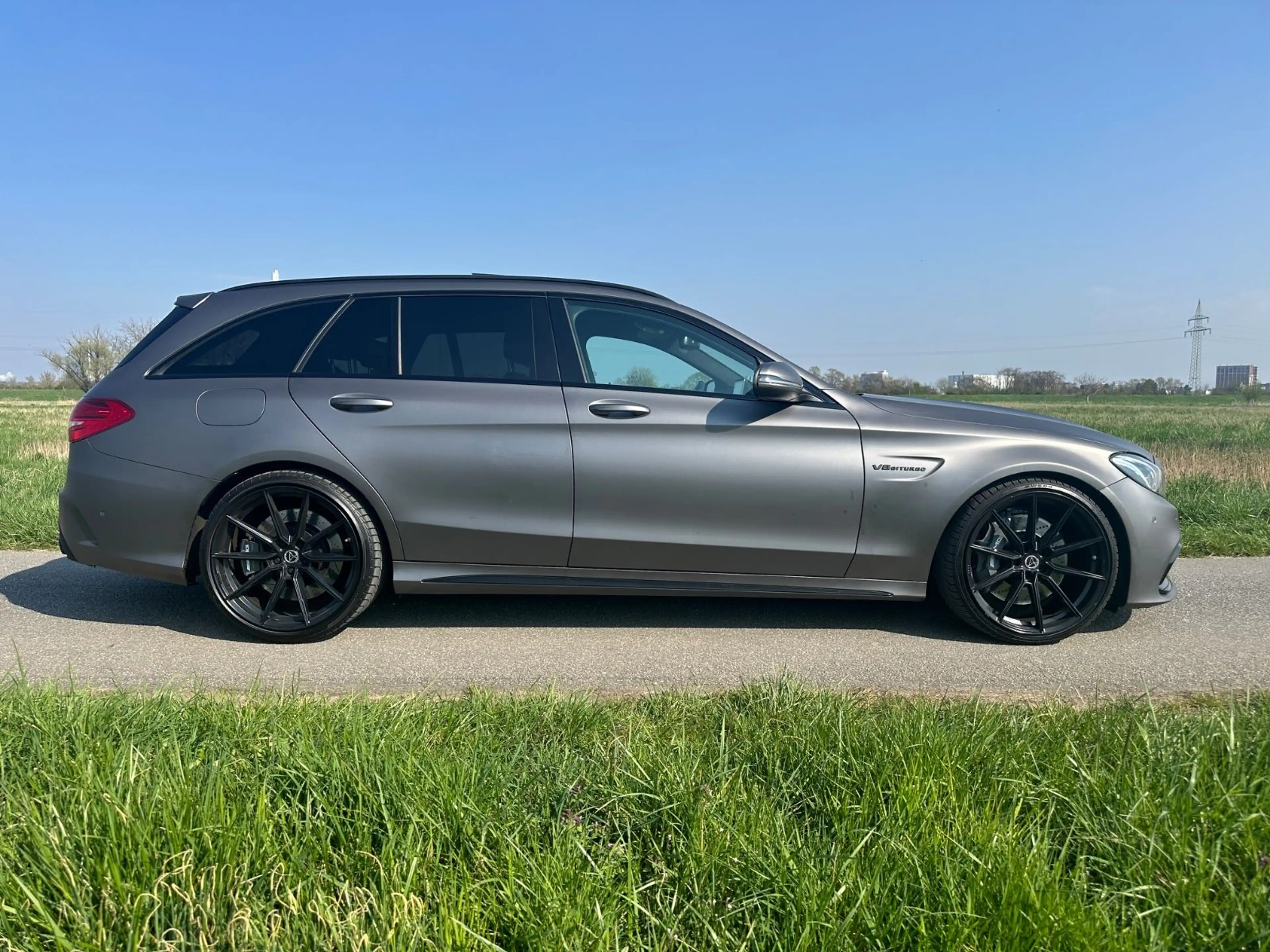 Mercedes-Benz C 63 AMG — photo 7