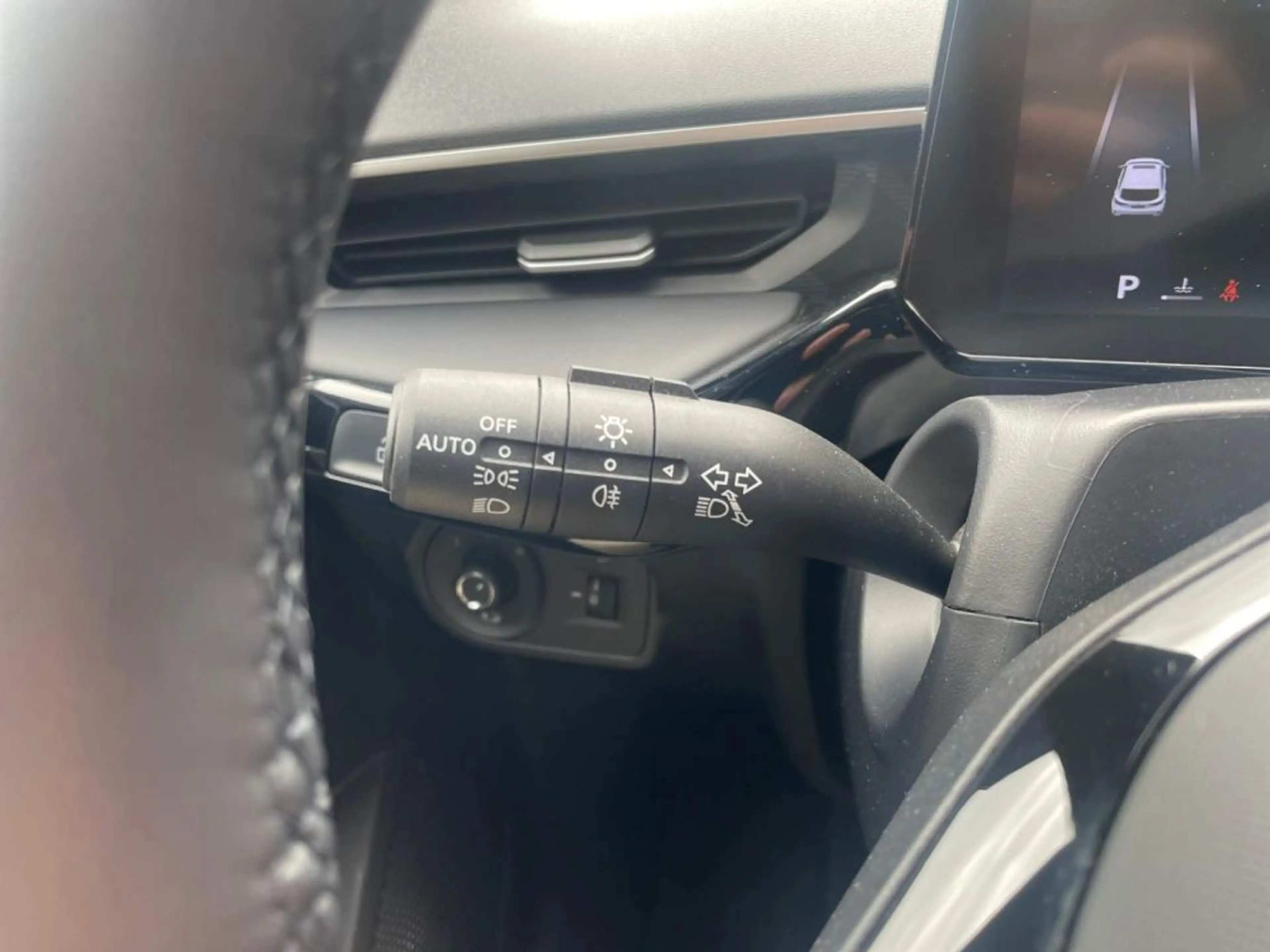 MG MG3 3 Hybrid+ Luxury — photo 19