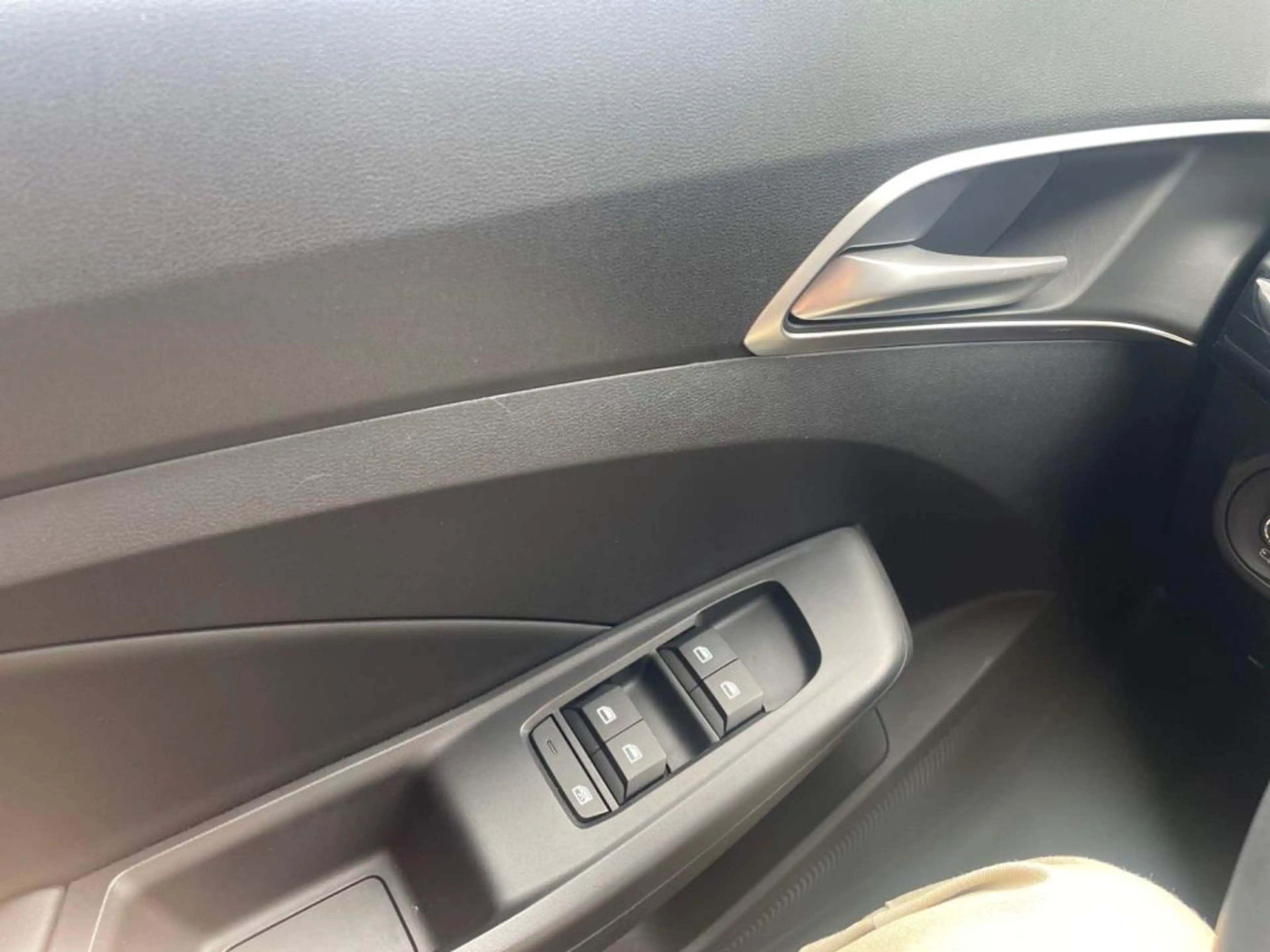 MG MG3 3 Hybrid+ Luxury — photo 18