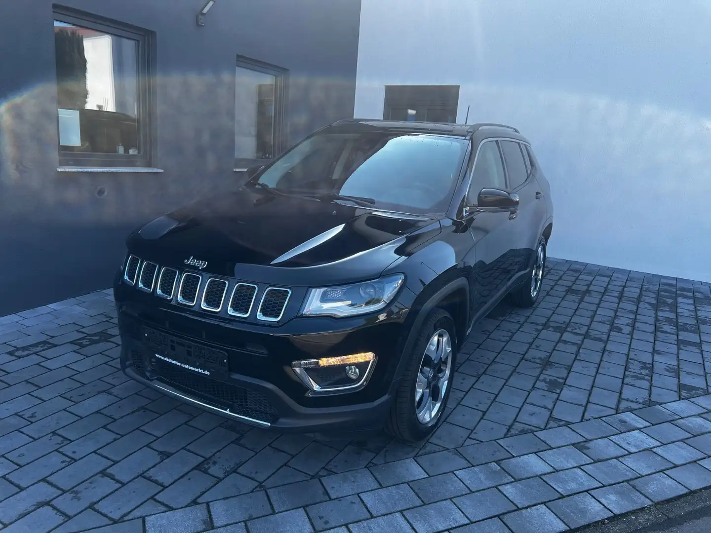Jeep Compass Opening Edition 4WD Diesel Automatik Schwarz - 1