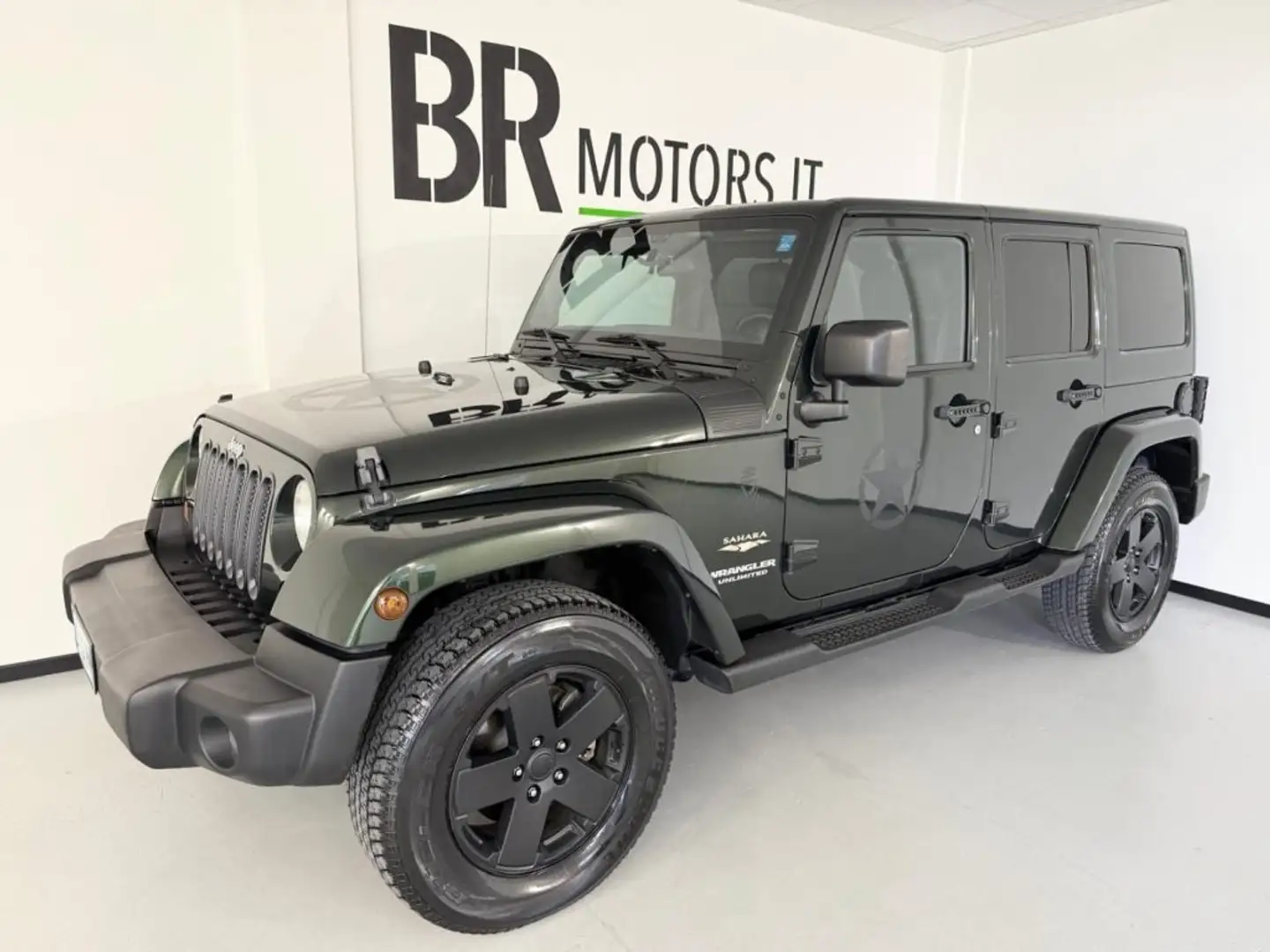 Jeep Wrangler Unlimited 2.8 CRD DPF Sahara Auto Groen - 1