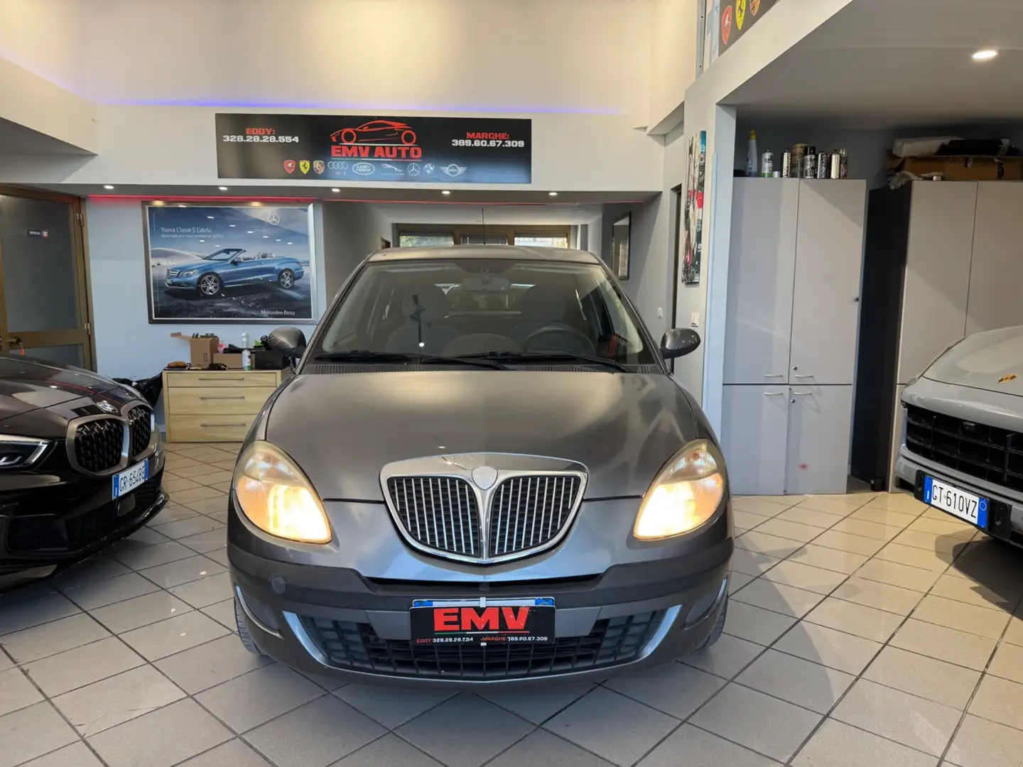 Lancia Ypsilon 1.2 frizione nuova dimostrabile in fattura Grigio - 2