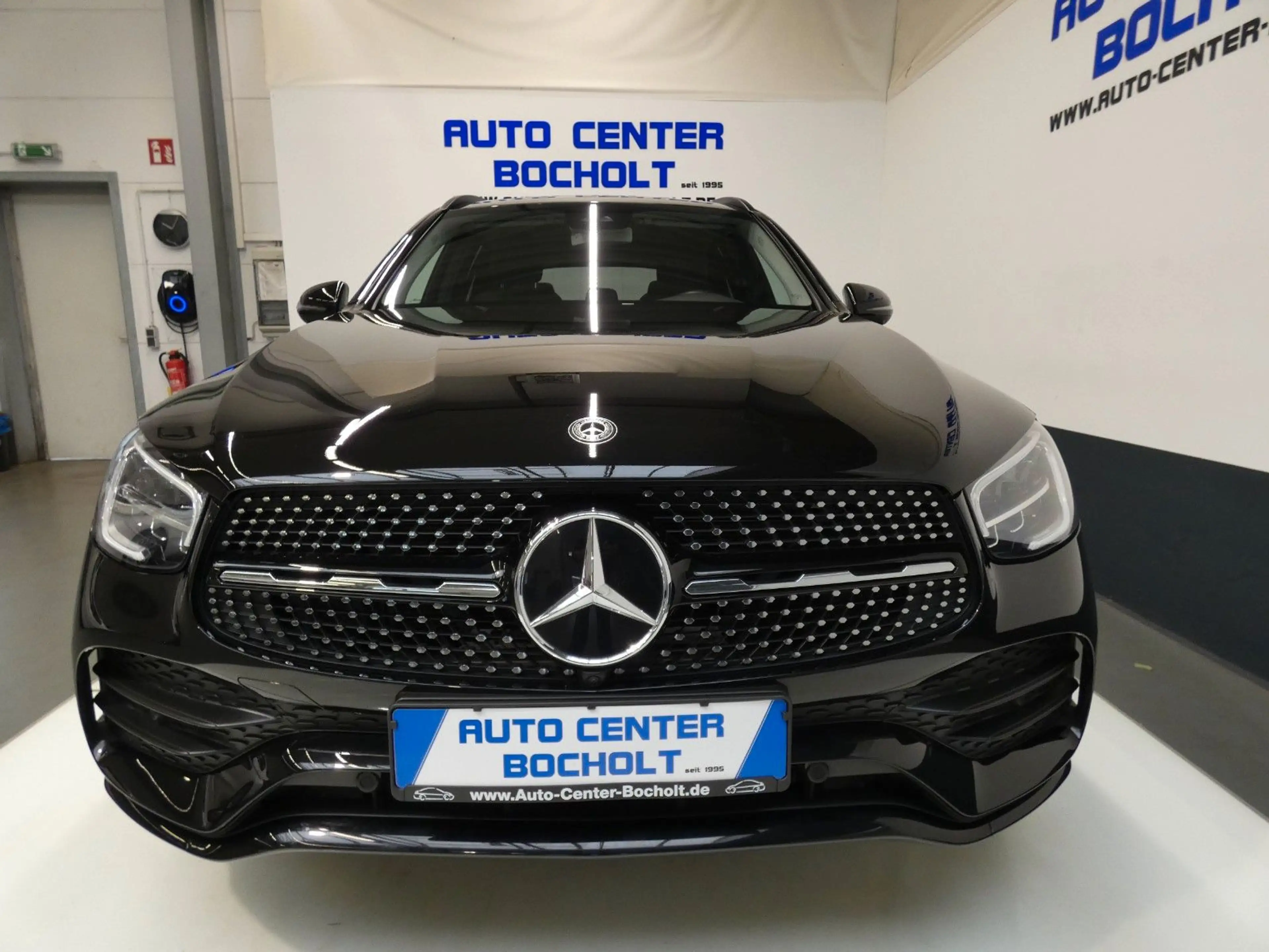 Mercedes-Benz GLC 200 4Matic 9G-Tronic AMG Line*Night-Paket