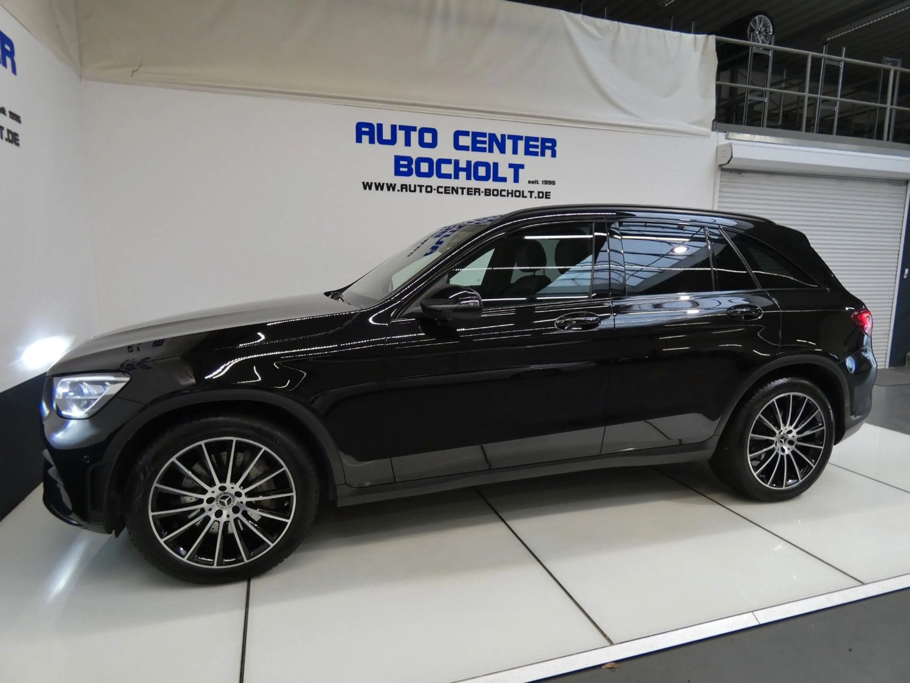 Mercedes-Benz GLC 200 4Matic 9G-Tronic AMG Line*Night-Paket — photo 13