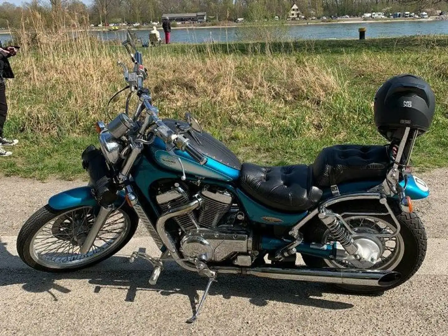 Suzuki VS 800 Intruder Bleu - 1