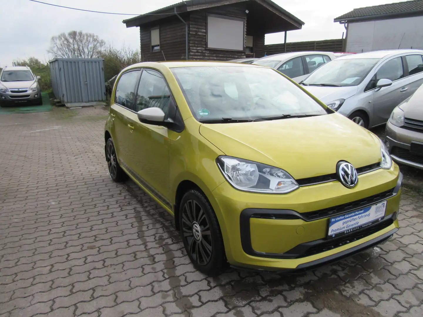 Volkswagen up! move up! Бежевий - 2