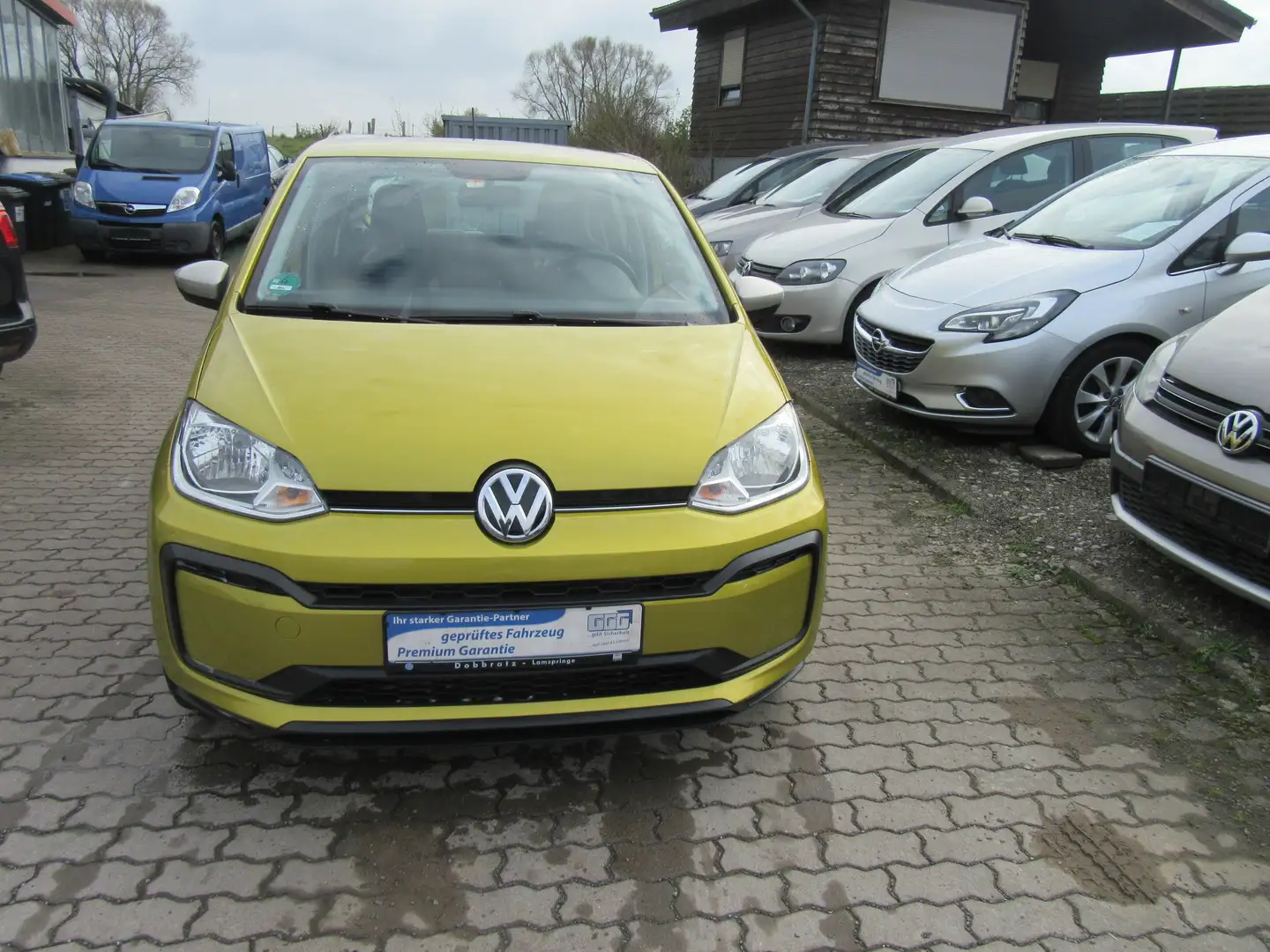Volkswagen up! move up! Бежевий - 1
