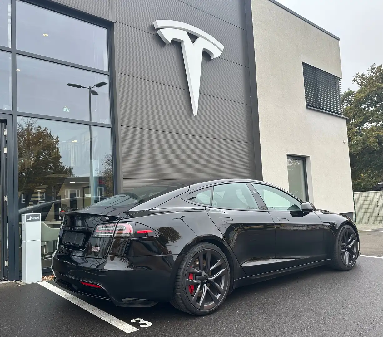 Tesla Model S Plaid MOPF=Sportsitze*EAP*Yoke*21*Gar:07.29/100Tkm Schwarz - 1