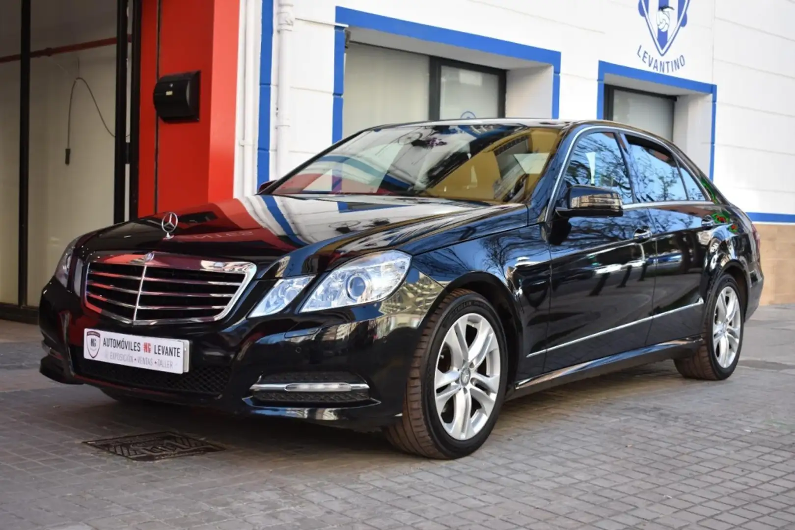 Mercedes-Benz E 200 200CDI BE Avantgarde Negro - 1