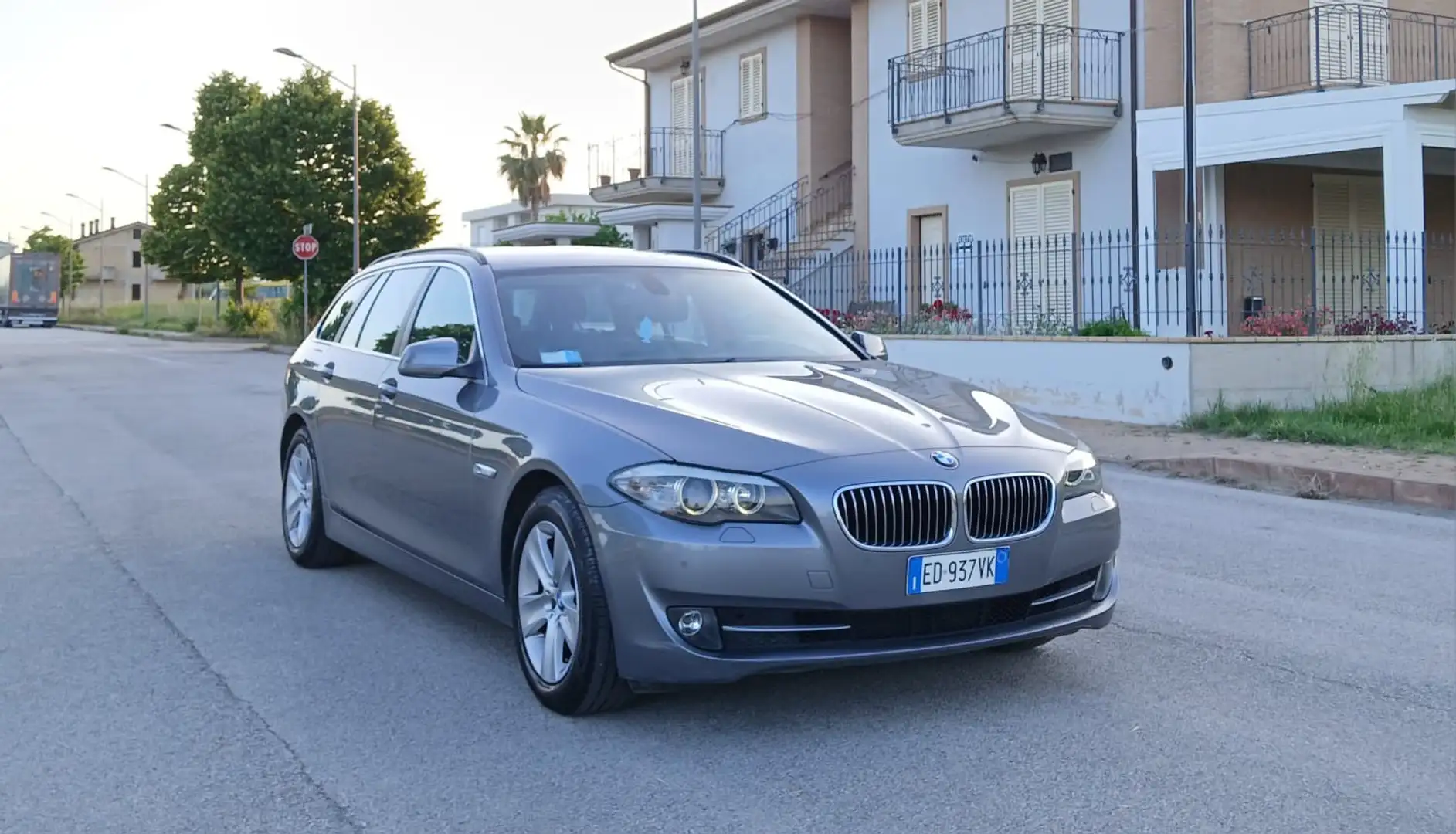 BMW 530 D Serie 5 f10 f11 Anno 2011 Cambio Automatico siva - 1