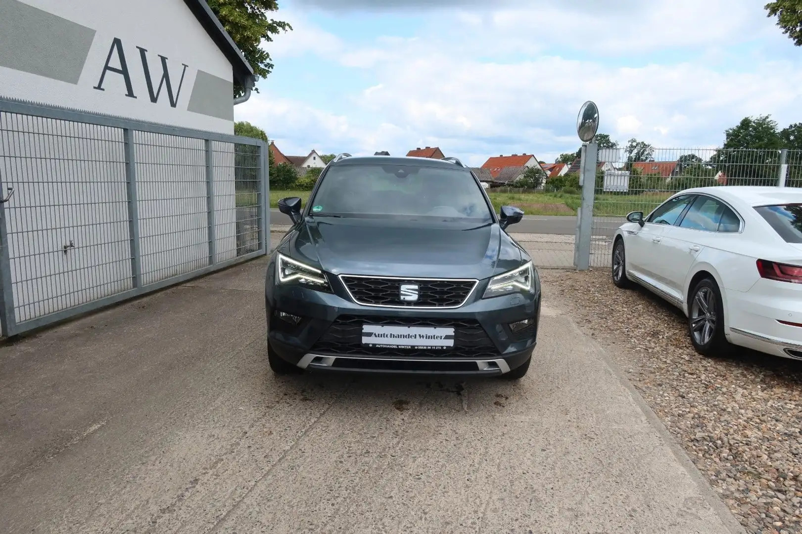 SEAT Ateca Xcellence|DSG|NAV|Keyless|LED|S.Heft|ACC Grau - 2