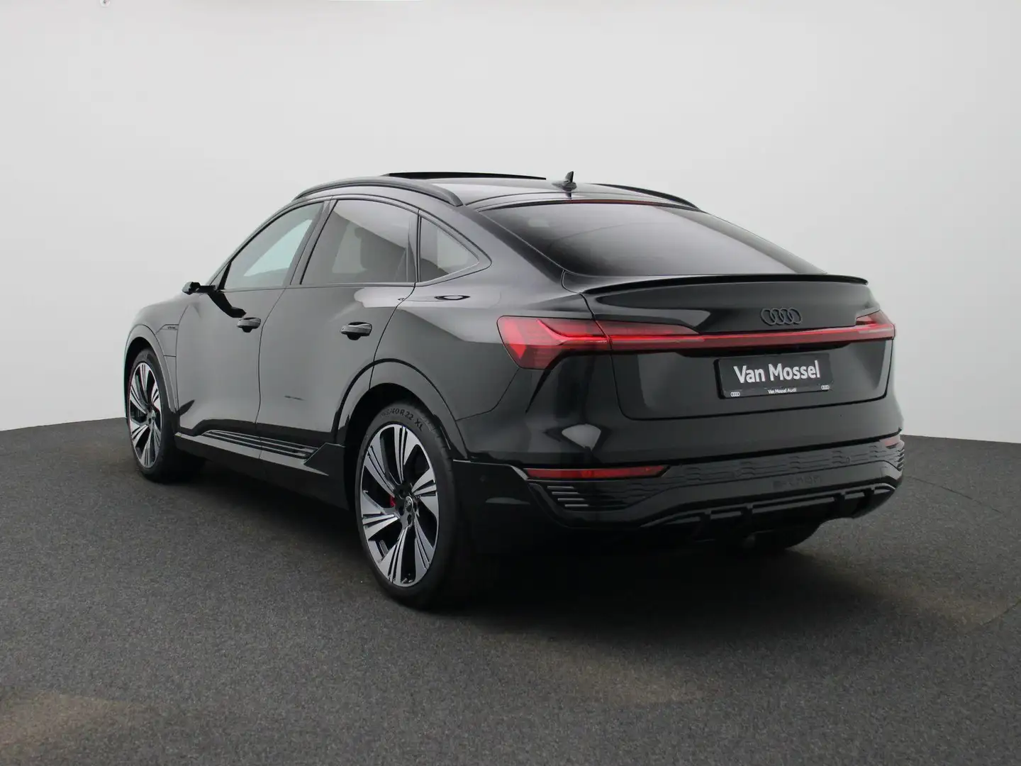 Audi Q8 e-tron Sportback 55 quattro S Edition 115 kWh | Trekhaak Noir - 2