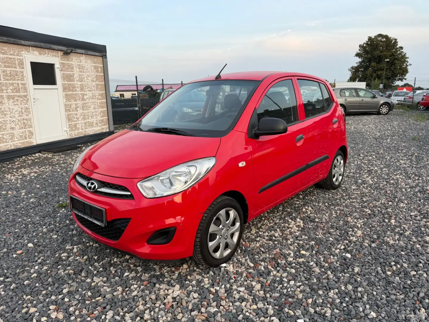 Hyundai i10 /Euro5/Tüv Neue Rot - 1