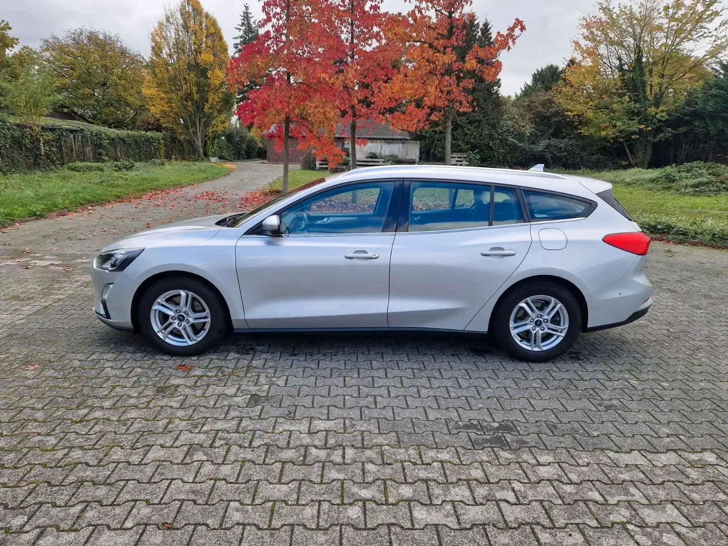 Ford Focus Turnier Cool & Connect /Navi/LED/Rf/DAB Silber - 2