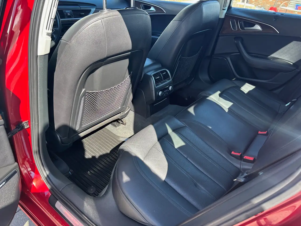Audi A6 снимка Audi A6