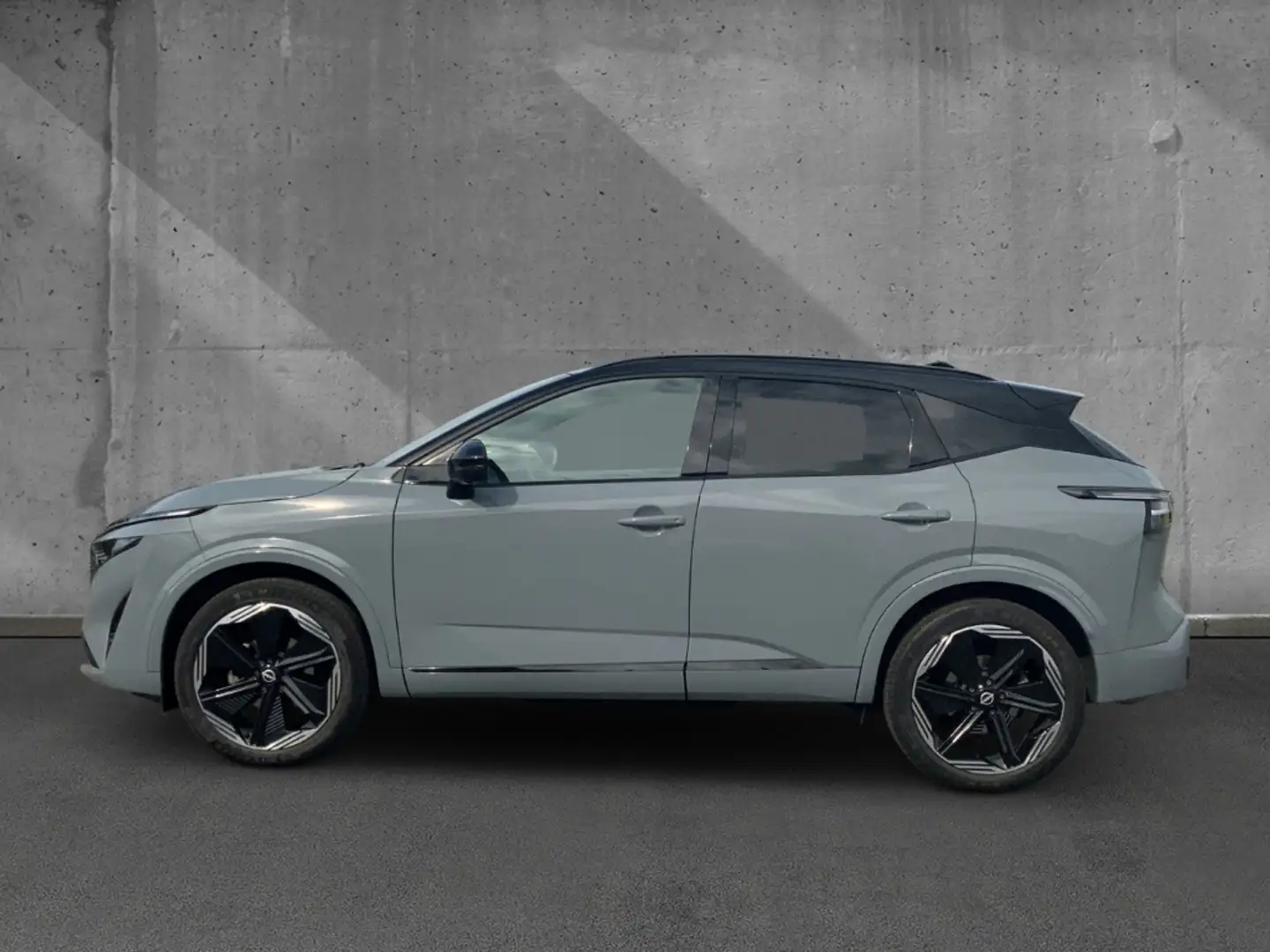 Nissan Qashqai N-Design 1.3 Panorama Navi Soundsystem 360 Kamera Серый - 2