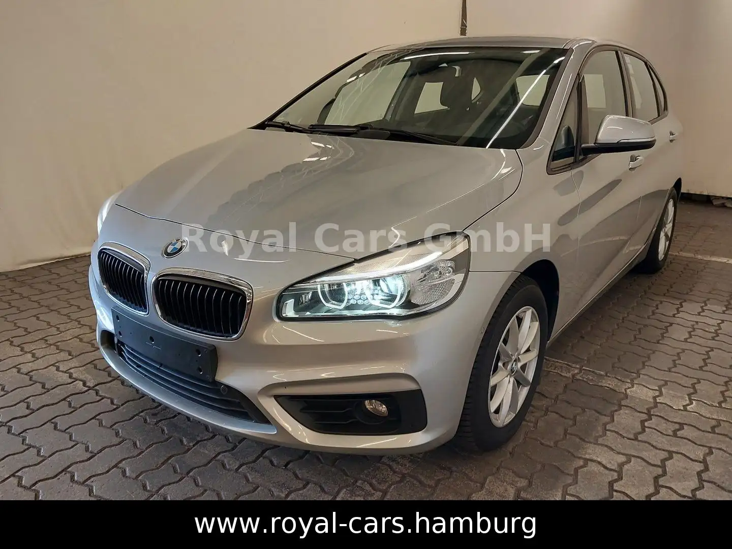 BMW 218 218 i Active Tourer NAVI*LED*SHZ*PDC*CAM*TOTW-AS Silber - 2