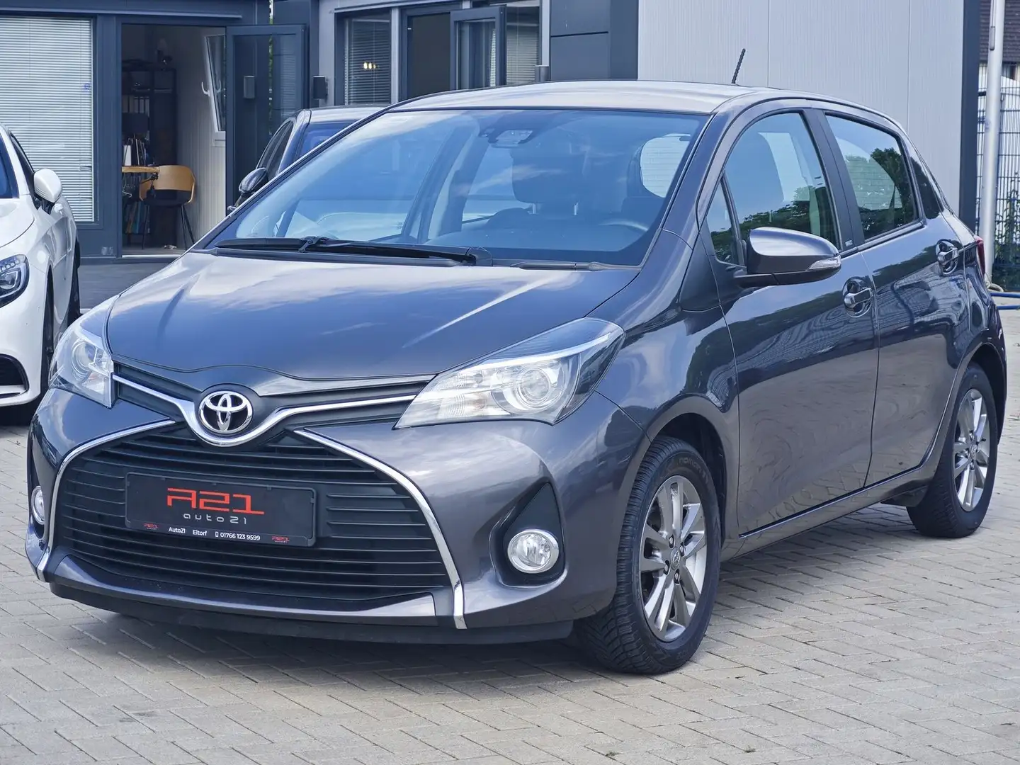 Toyota Yaris 1.33 Dual VVT-i Edition-S|Cam|AHK|Klima| Gris - 1
