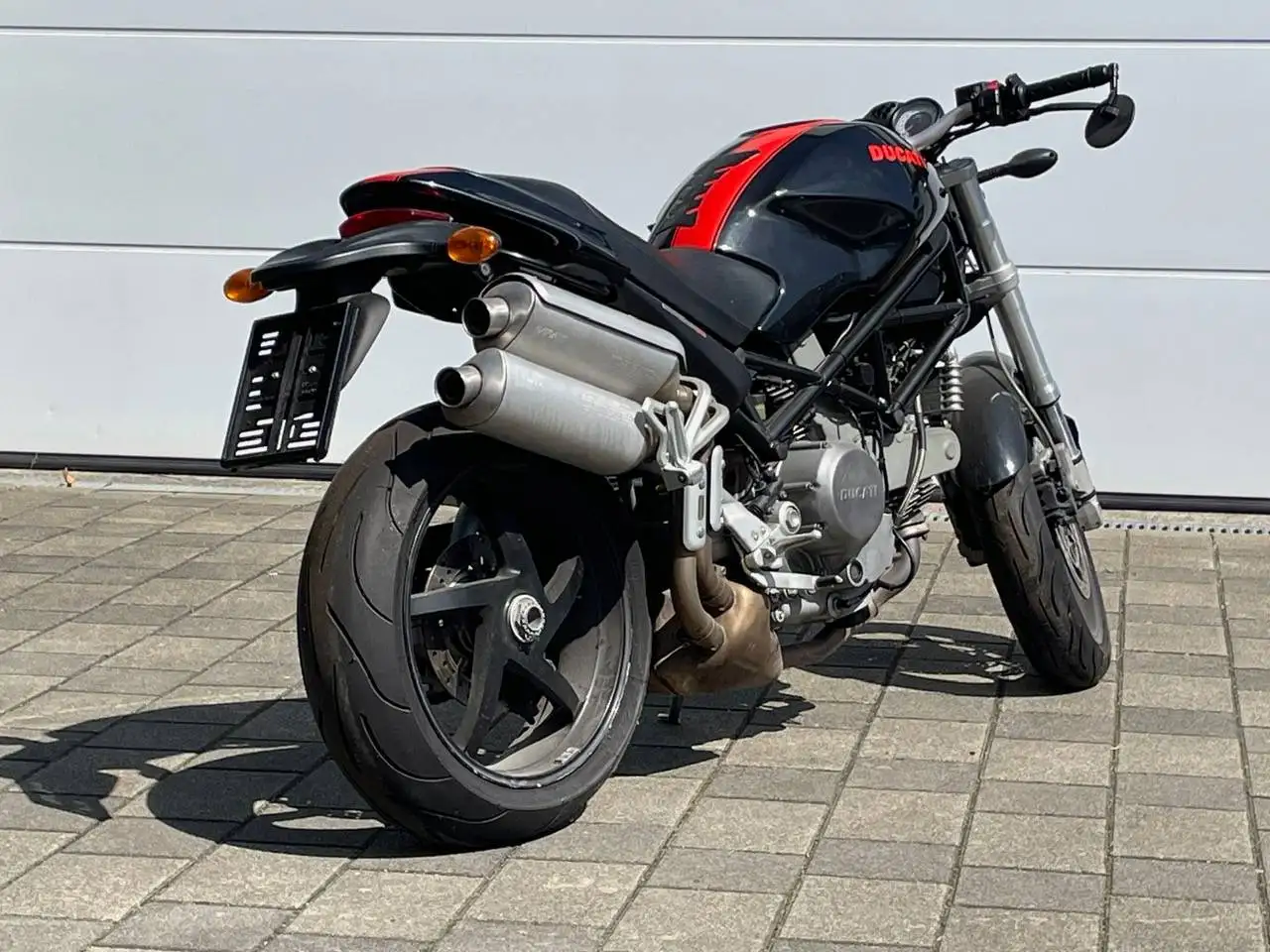 Ducati Monster S2R