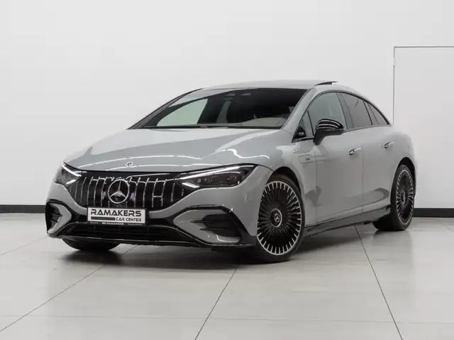 Mercedes-Benz EQE 43 AMG 4M Night 21" HYPERSCREEN Nappaleder Head-Up