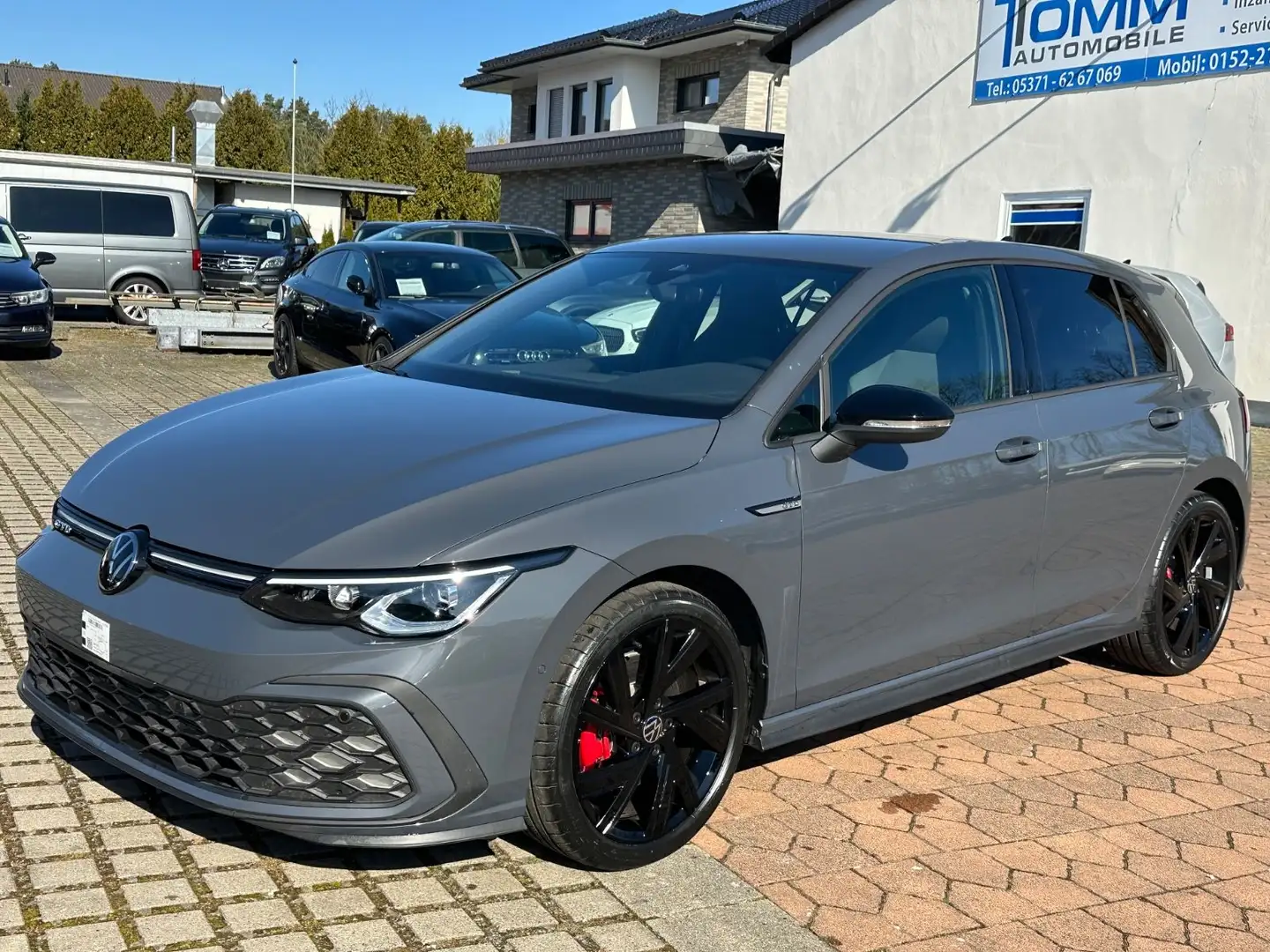 Volkswagen Golf VIII Lim. 2.0 GTD Autom. / LED / AHK Grau - 1
