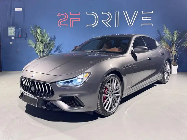 Maserati Ghibli 3.0 V6 Diesel 275 CV Gransport