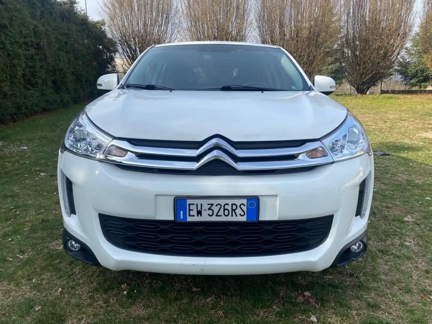Citroen C4 Aircross 1.6 e-hdi (hdi) Exclusive s&s 2wd Weiß - 1