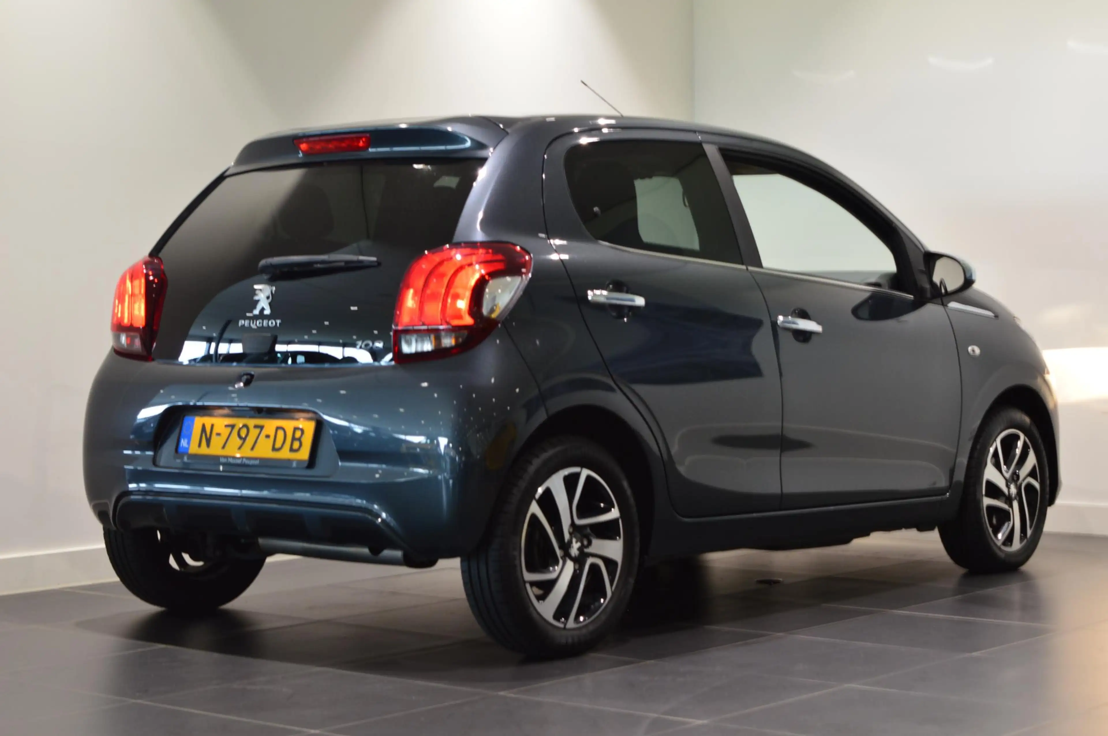 Peugeot 108 1.0 e-VTi Allure ACHTERUITRIJCAMERA  - AIRCO - ZUI — photo 5