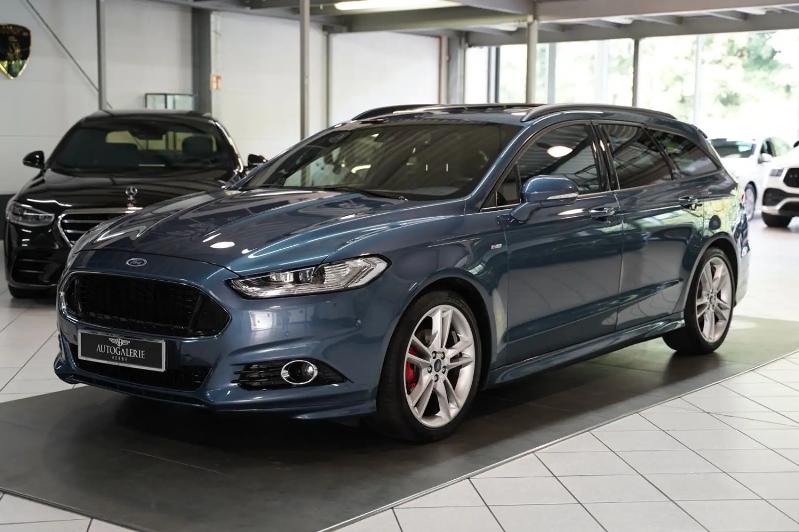 Ford Mondeo ST-Line*PANO*LED*NAVI*TEILLEDER*KAMERA* Bleu - 1