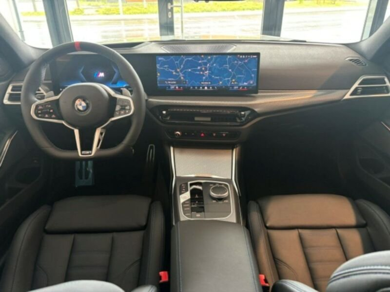 BMW 340 Mi xDrive Touring — photo 13