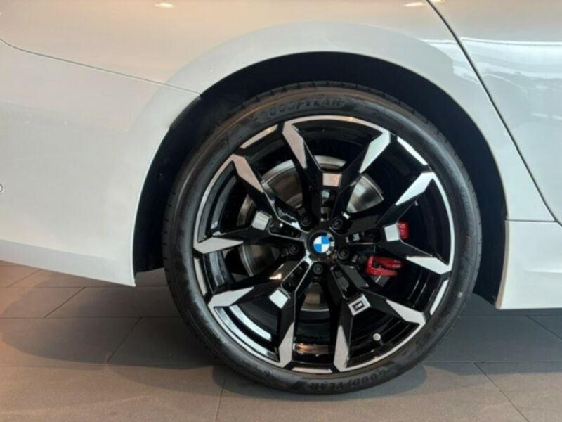 BMW 340 Mi xDrive Touring — photo 5