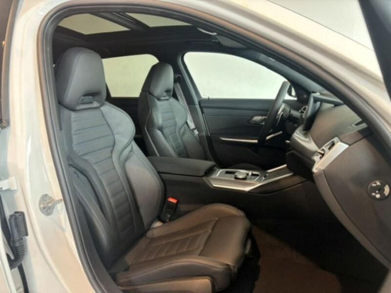 BMW 340 Mi xDrive Touring — photo 10