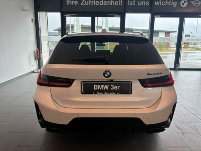 BMW 340 Mi xDrive Touring — photo 7