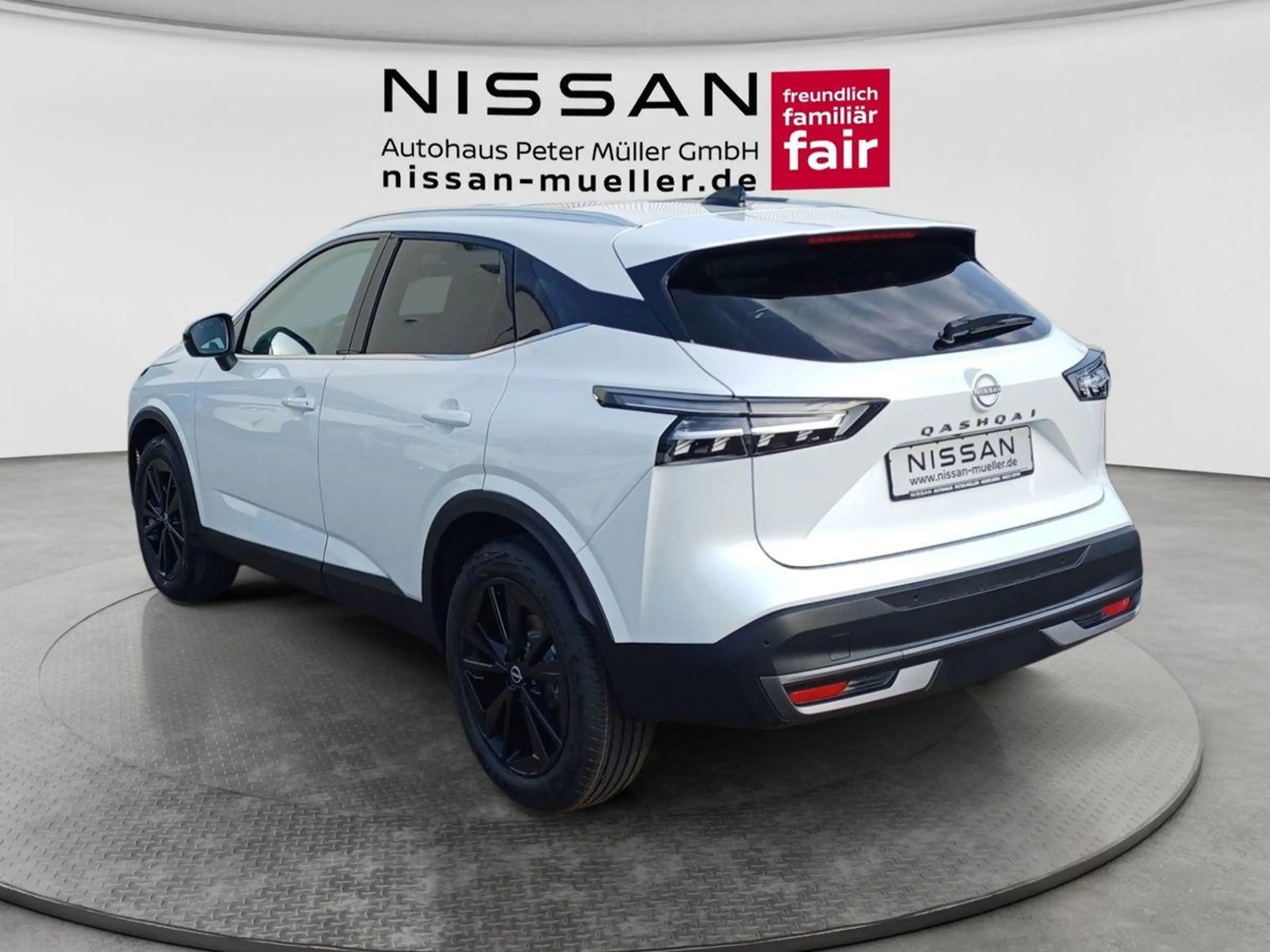 Nissan Qashqai 1.3 DIG-T MHEV 158 PS Xtronic 4x2 Tekna PGD HUD — photo 3