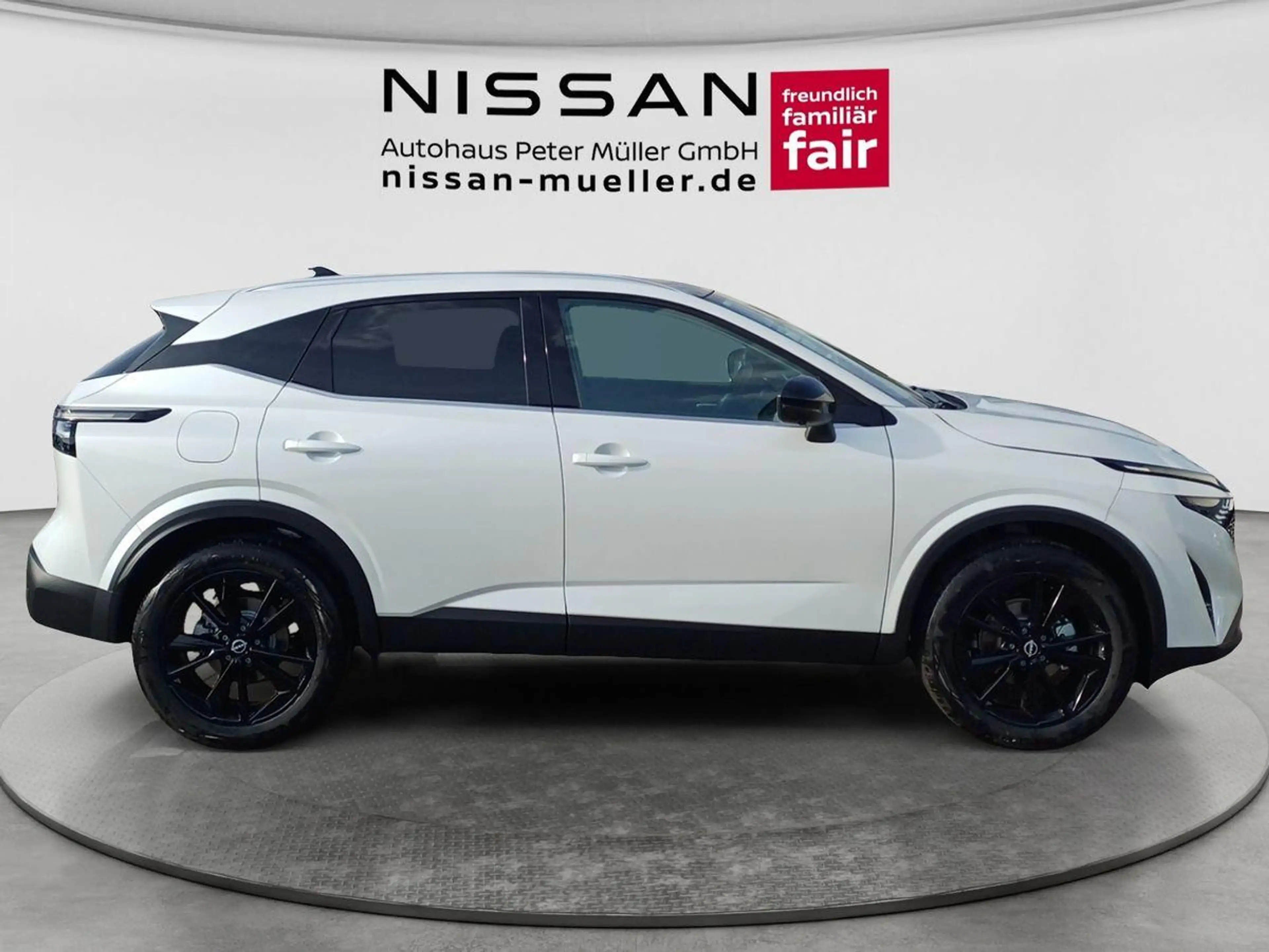 Nissan Qashqai 1.3 DIG-T MHEV 158 PS Xtronic 4x2 Tekna PGD HUD — photo 6