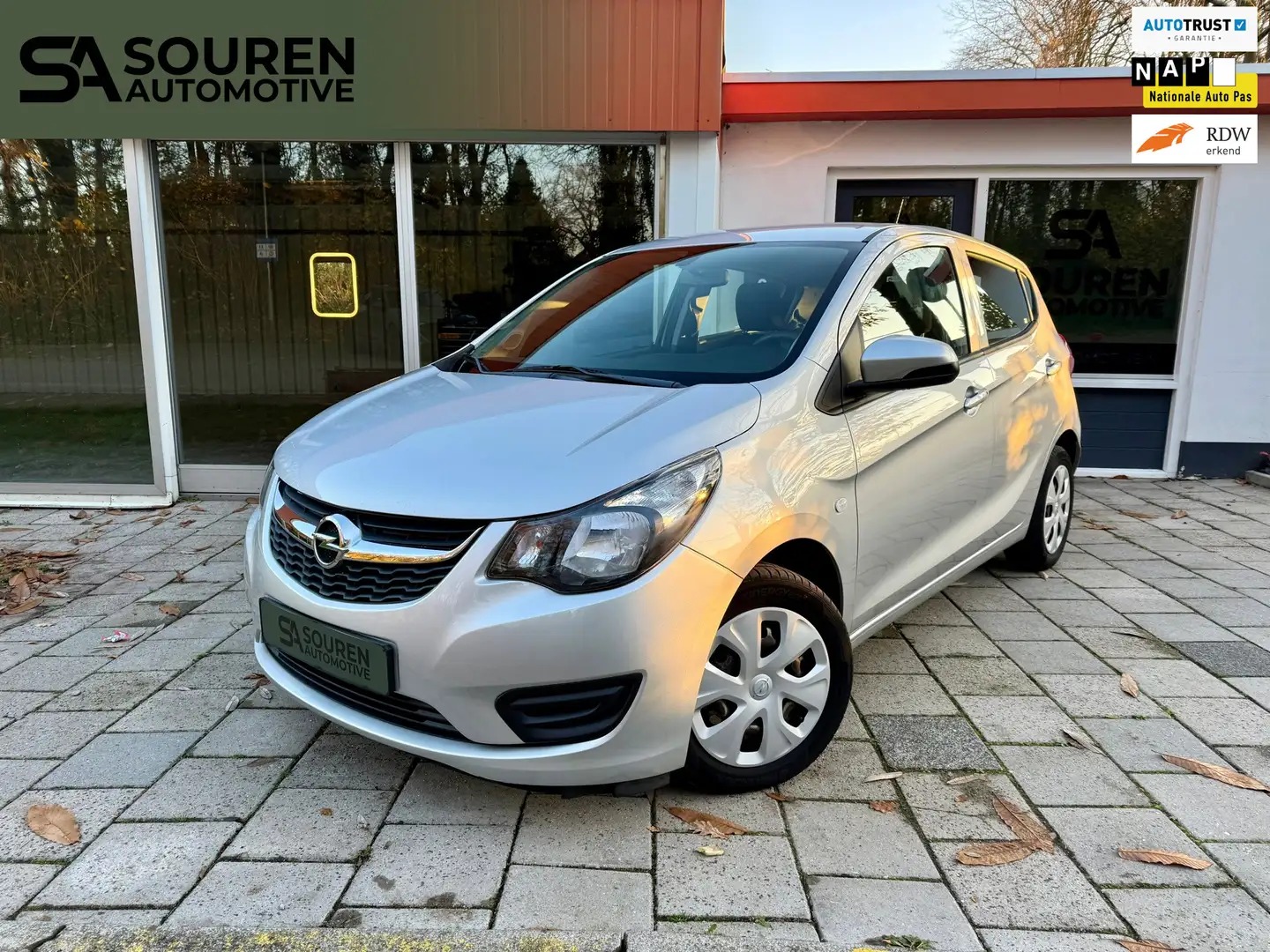 Opel Karl 1.0 75PK ecoFLEX Edition / Airco / Cruise Control Gris - 1